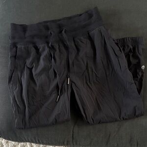 Lululemon Dance Studio Mid